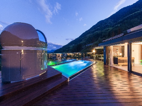 (c) Sport & Wellness Resort Quellenhof 